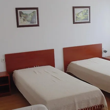 Lily Guest house *